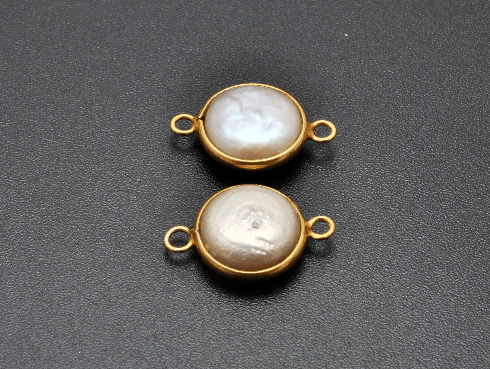 Pearl Round Gold Plated Double Bail Bezel Connector - Kanika Creations