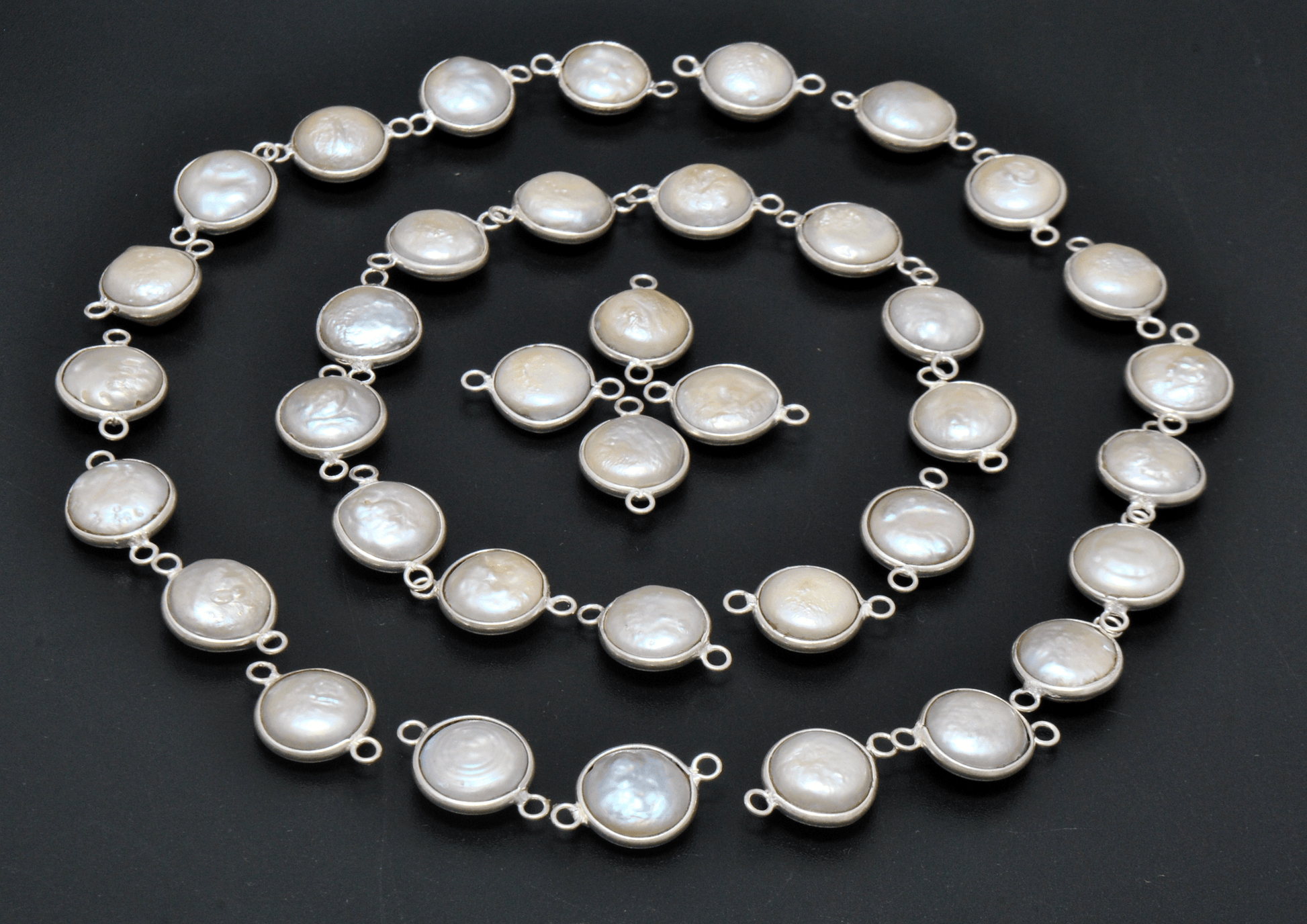 Pearl Round Double Bail Bezel Connector - Kanika Creations