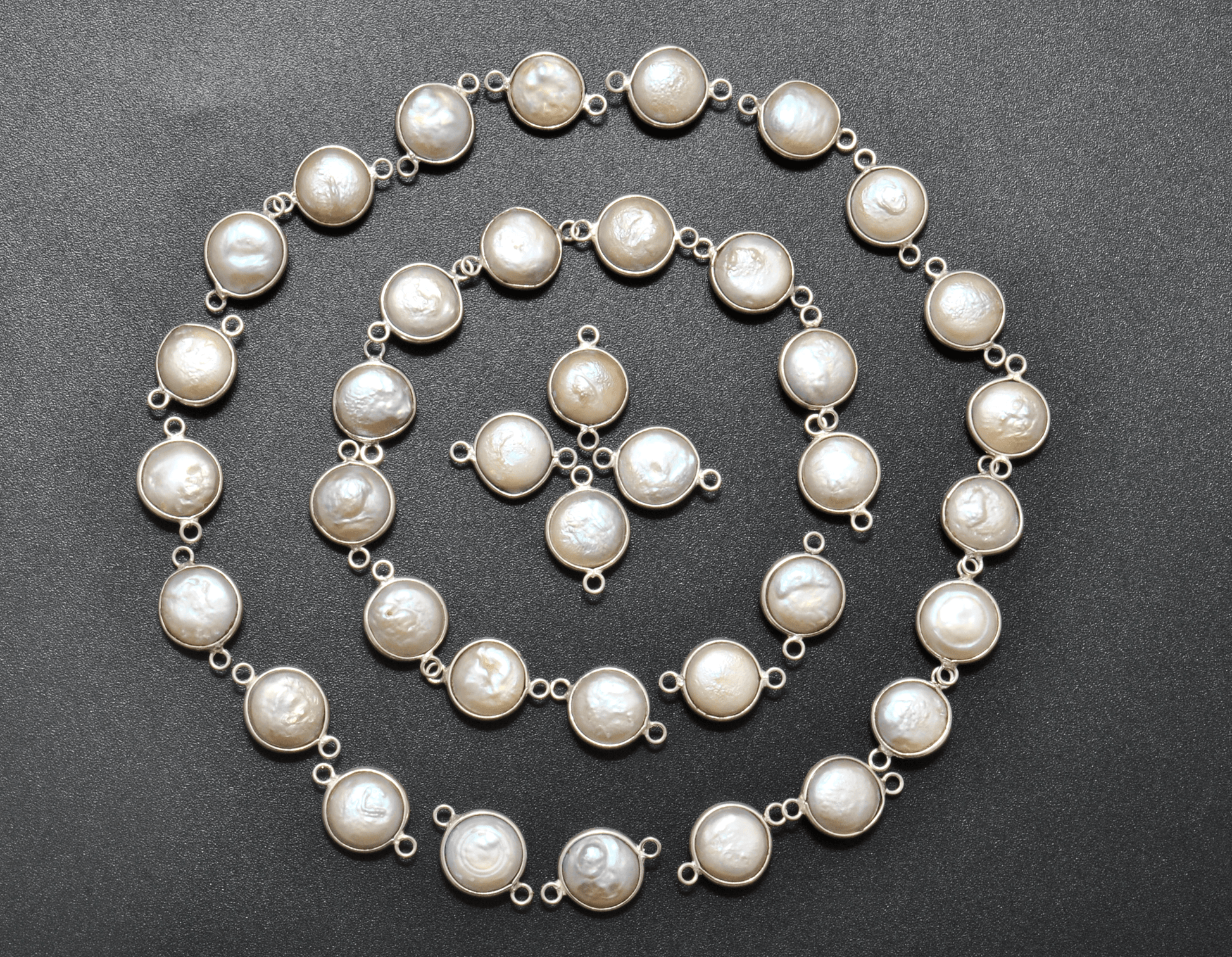 Pearl Round Double Bail Bezel Connector - Kanika Creations