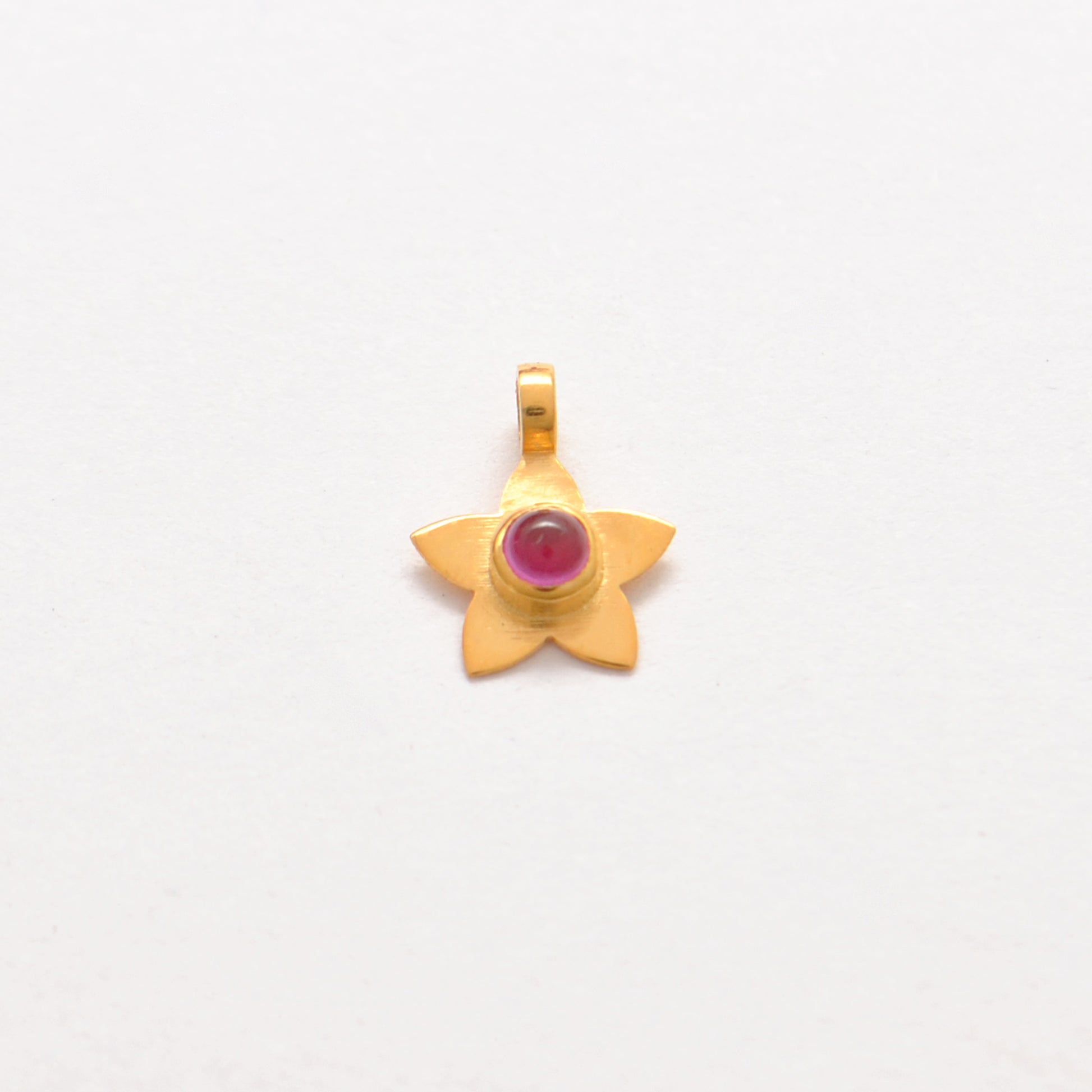 18k Solid Yellow Gold Studded Stone Star Charm 8mm - Kanika Creations
