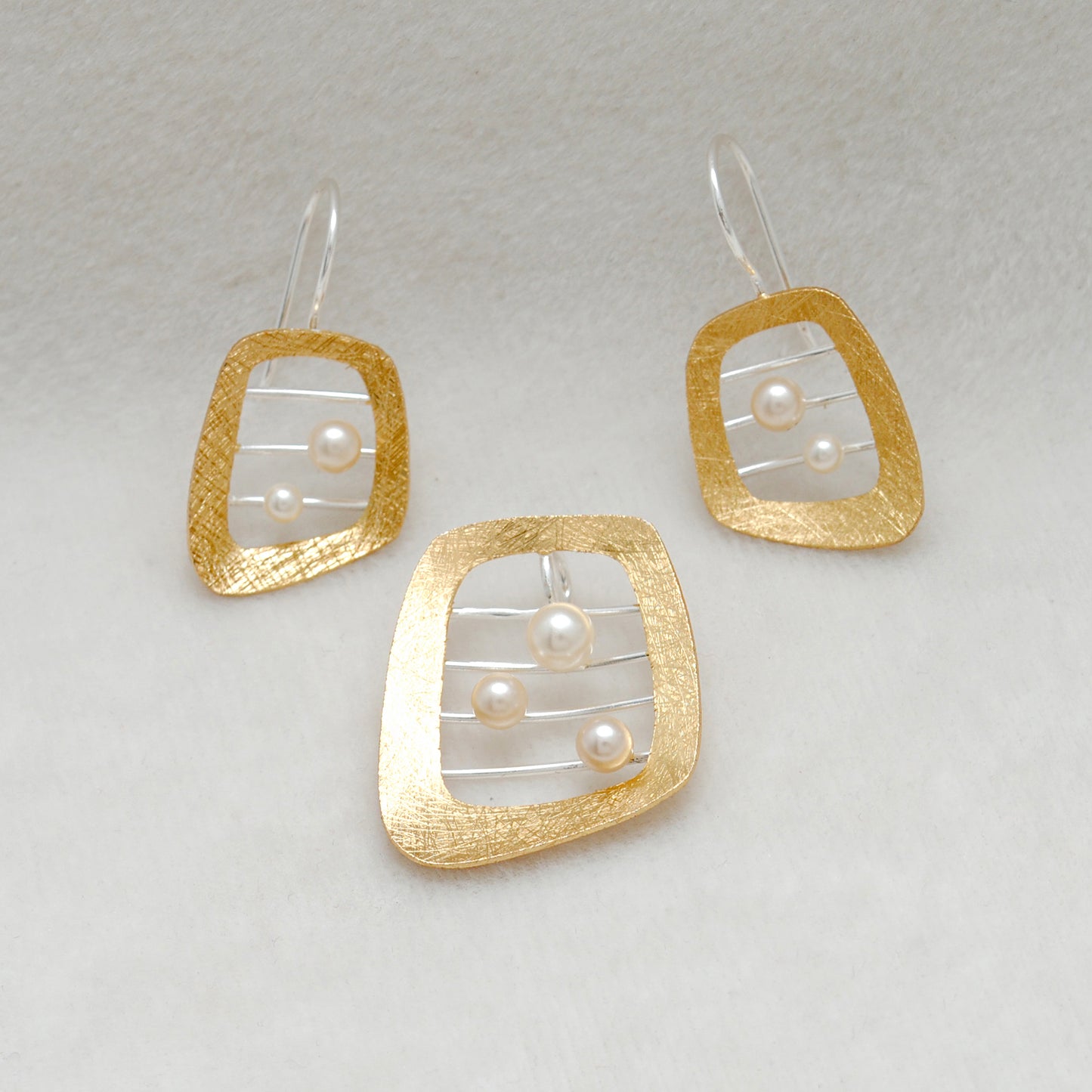 Gold Plated Sterling Silver Pearl Jewelry Set – Pendant & Earrings
