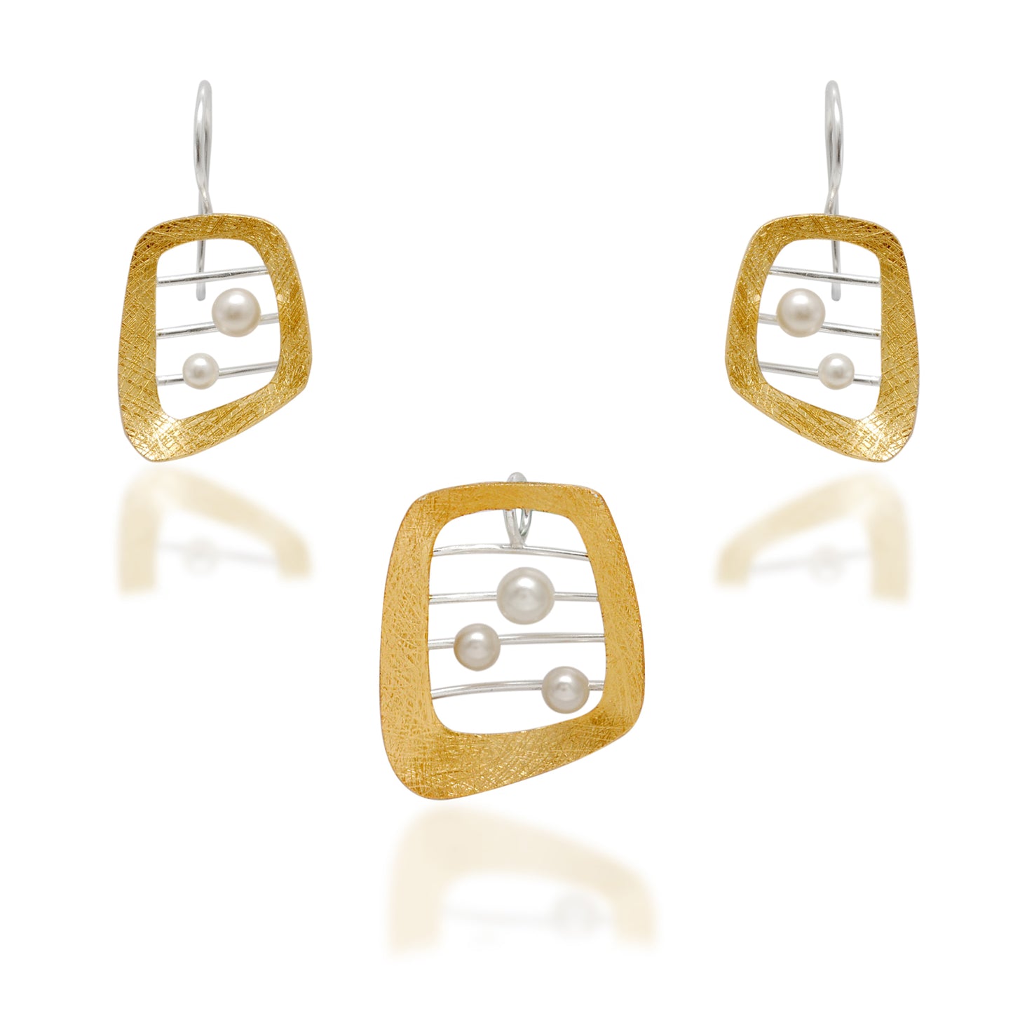 Gold Plated Sterling Silver Pearl Jewelry Set – Pendant & Earrings