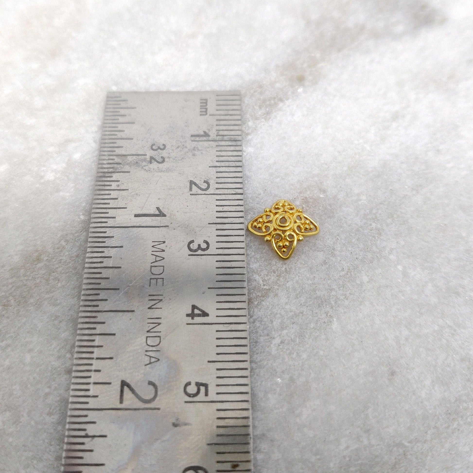 18k Yellow Gold Filigree Star Spacer Beads Caps 10mm - Kanika Creations