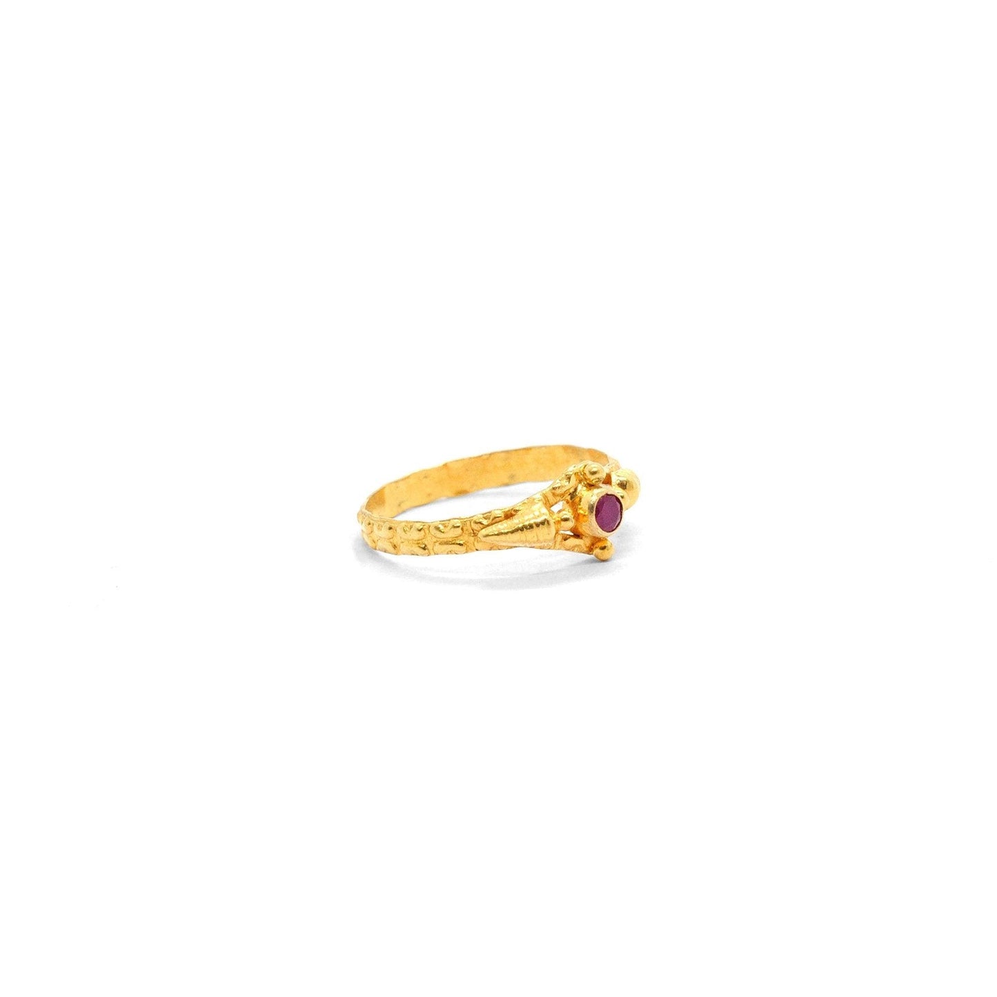 18k Solid Yellow Gold Ruby Vintage Ring 6.5 US - Kanika Creations