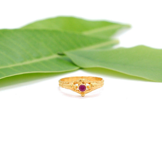 18k Solid Yellow Gold Ruby Vintage Ring 6.5 US - Kanika Creations