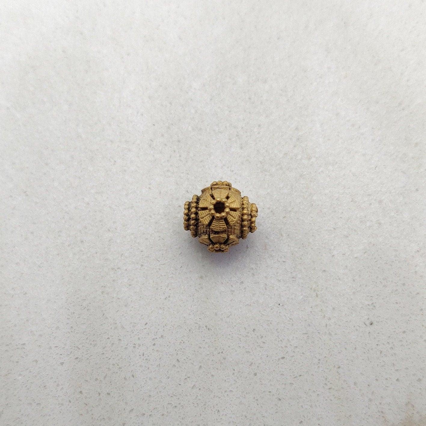 18k Solid Yellow Gold Textured Ball Spacer Beads 7.5mm - Kanika Creations