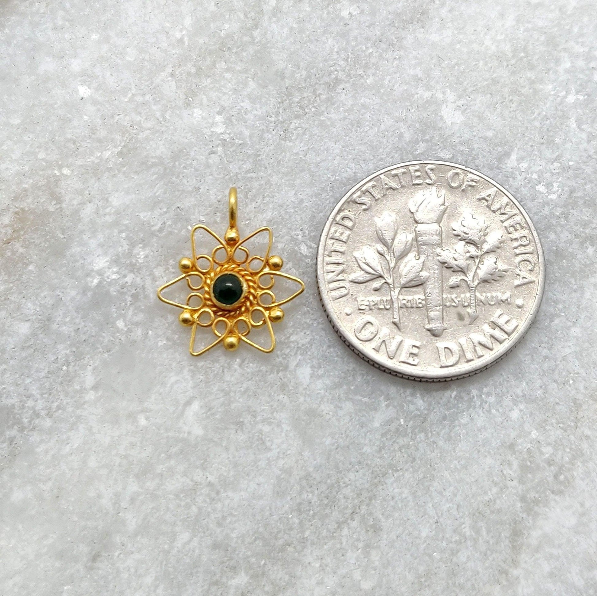 18K Solid Yellow Gold Filigree Star Charm Pendent 13mm - Kanika Creations