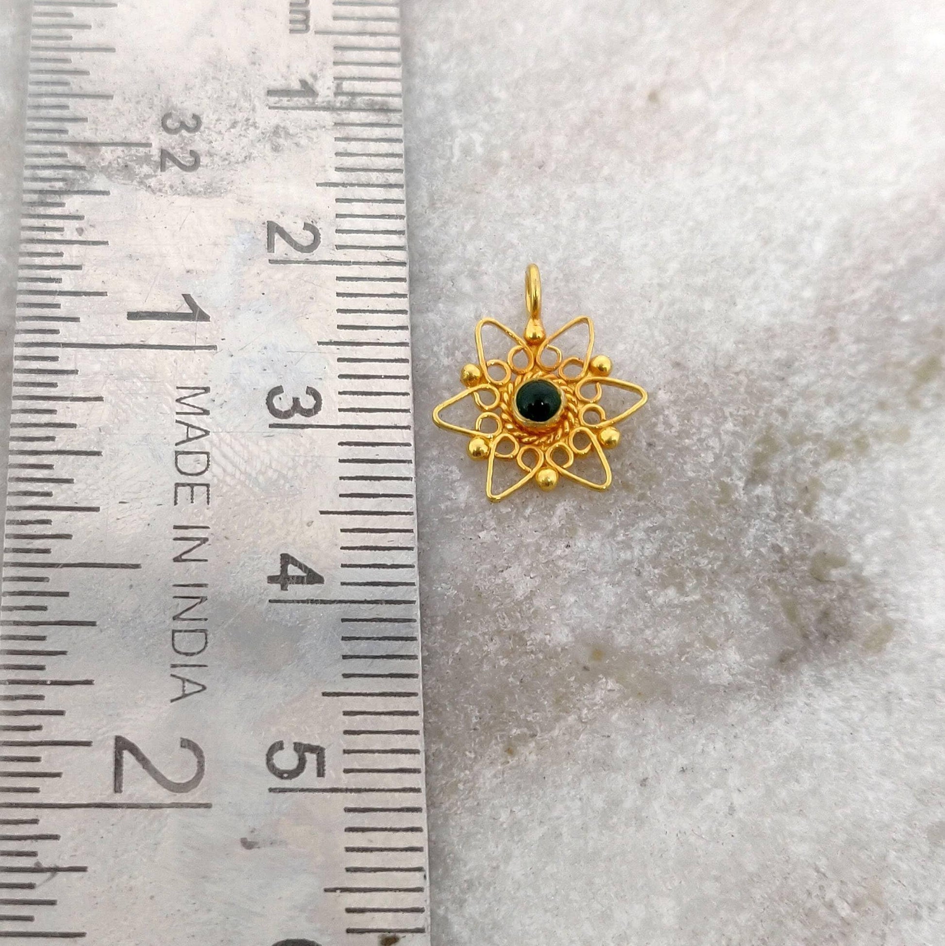 18K Solid Yellow Gold Filigree Star Charm Pendent 13mm - Kanika Creations