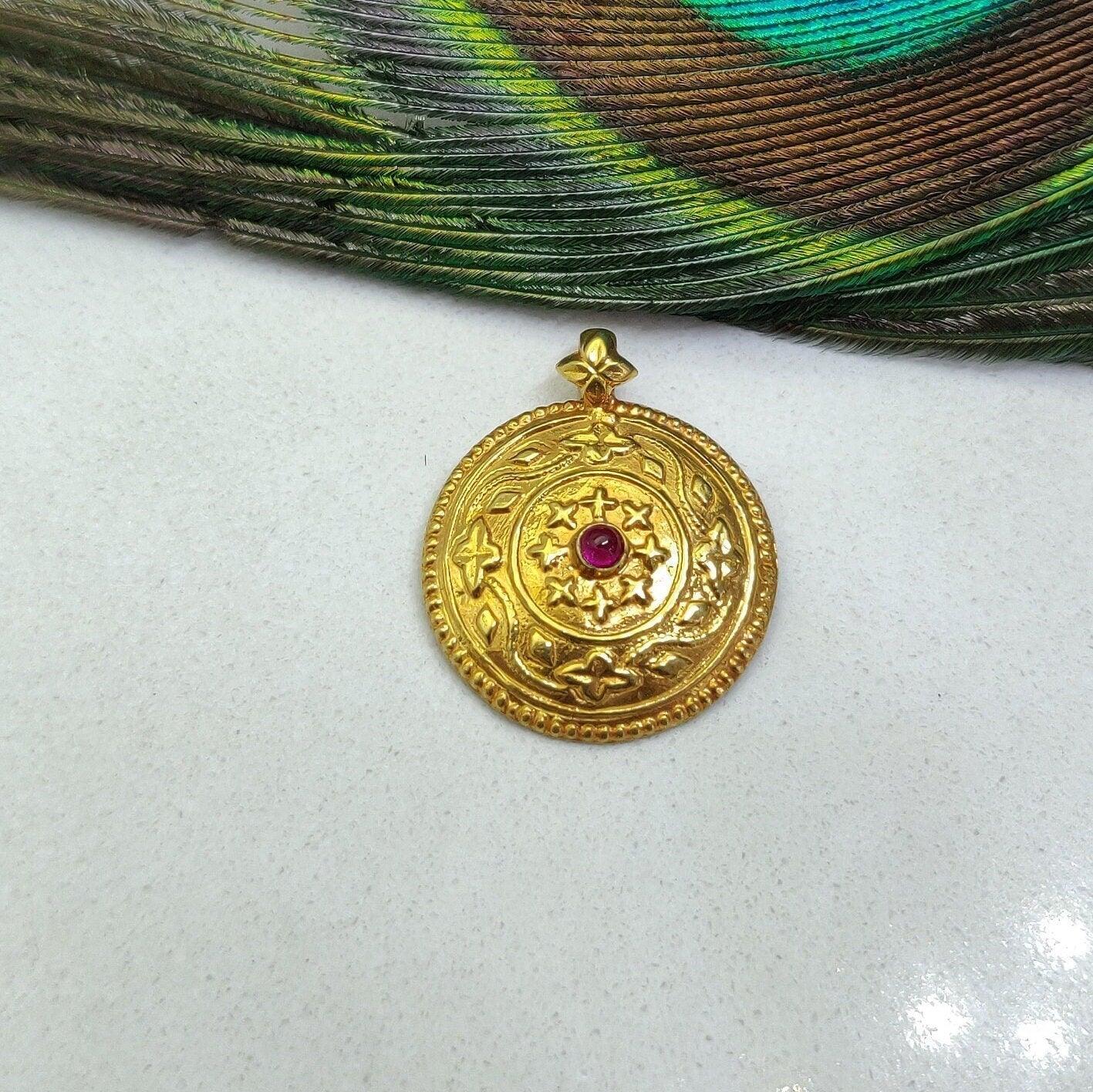 18k Solid Gold Ruby Round Antique Pendant - Kanika Creations