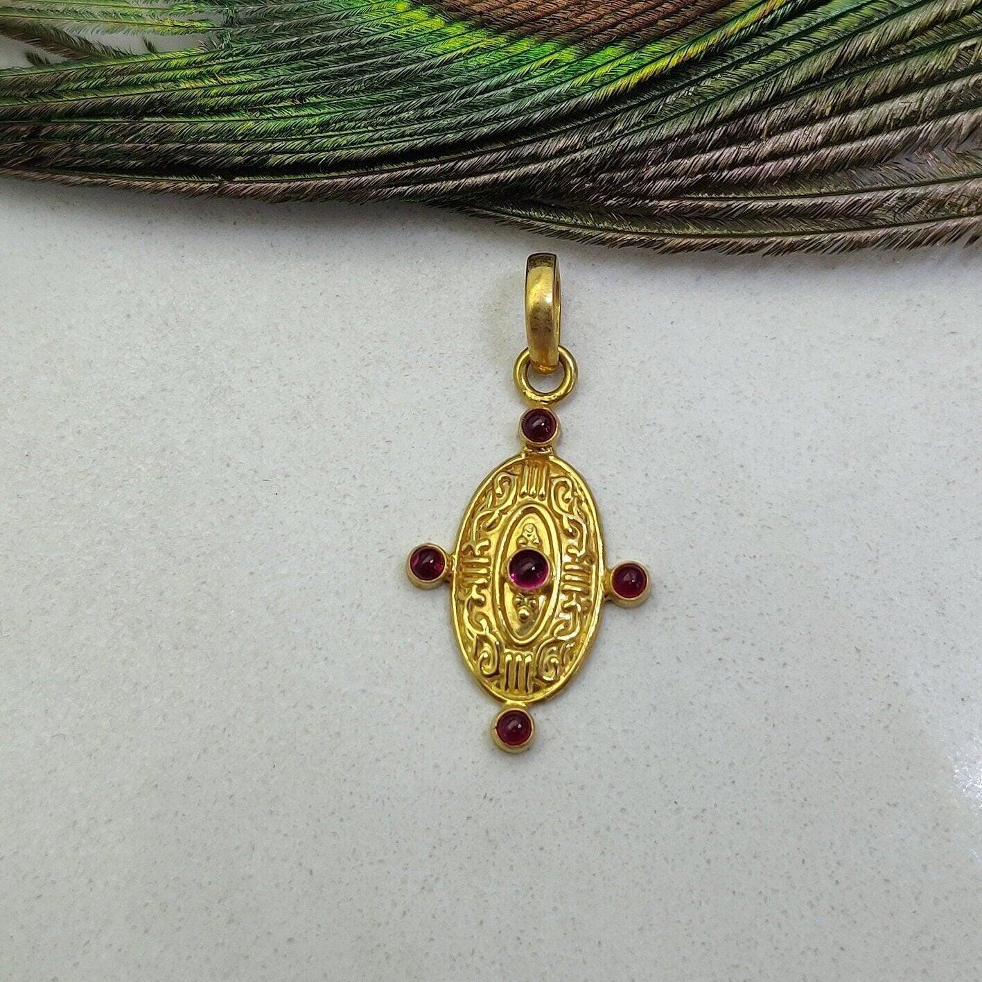 18k Solid Gold Vintage Ruby Pendant - Kanika Creations