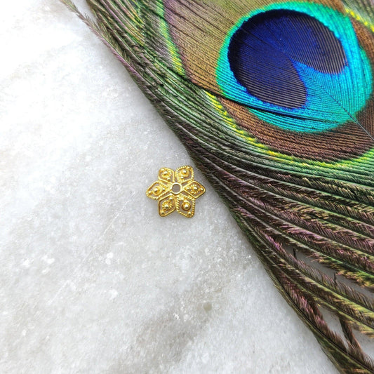 18k Yellow Gold Filigree Star Beads Cap Jewelry Finding 11mm - Kanika Creations
