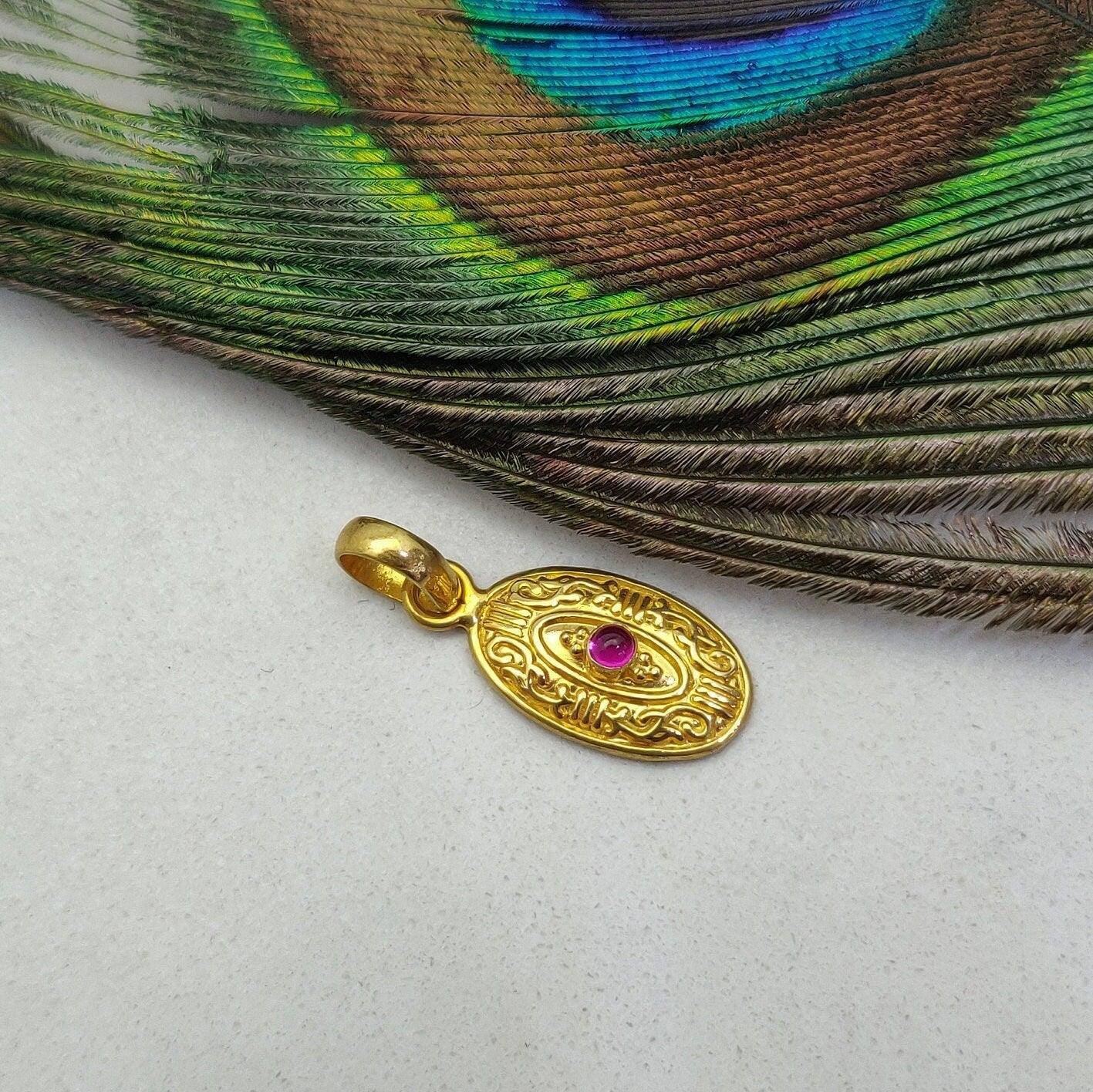 Vintage 18k Solid Gold Ruby Gemstone Pendant Jewelry - Kanika Creations