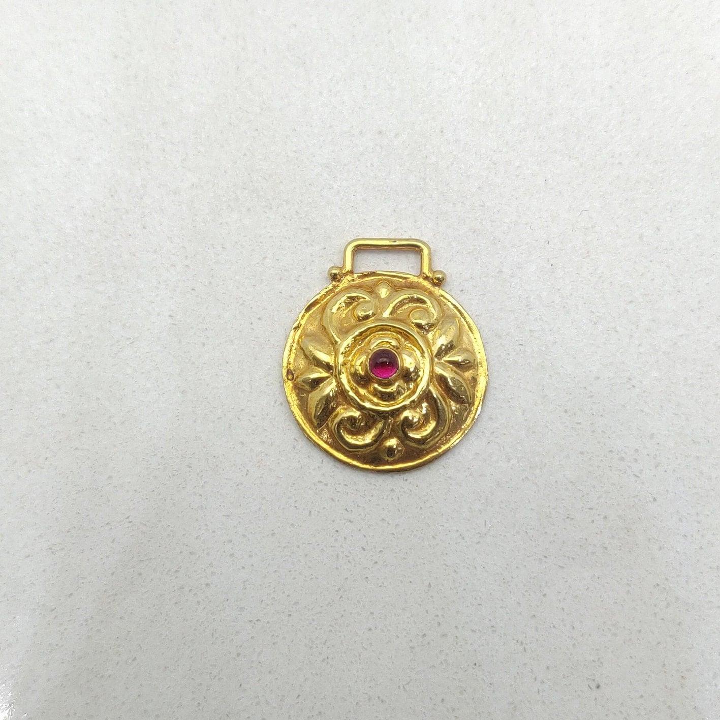 18k Solid Yellow Gold Ruby Vintage Pendant - Kanika Creations