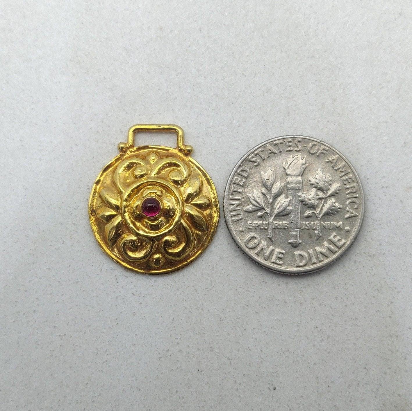 18k Solid Yellow Gold Ruby Vintage Pendant - Kanika Creations