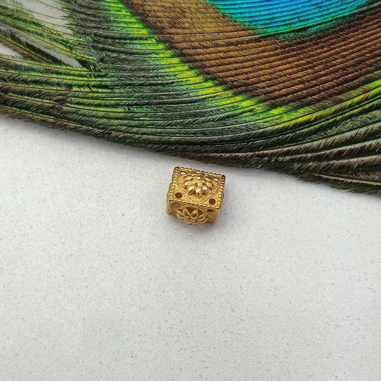 18k Solid Yellow Gold Antique Triangle Spacer Bead 7mm - Kanika Creations