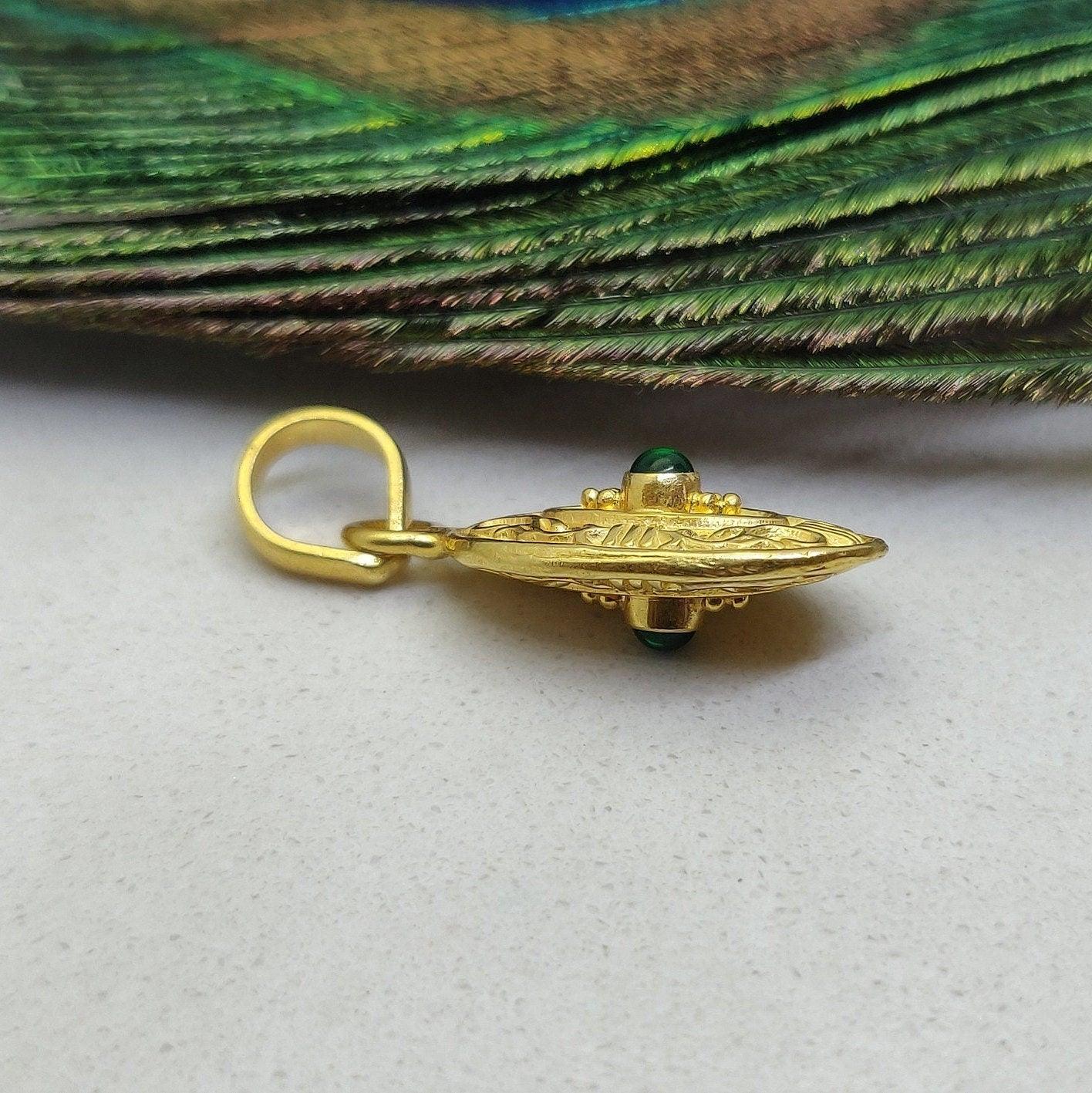 18k Yellow Gold Emerald Textured Oval Pendant - Kanika Creations