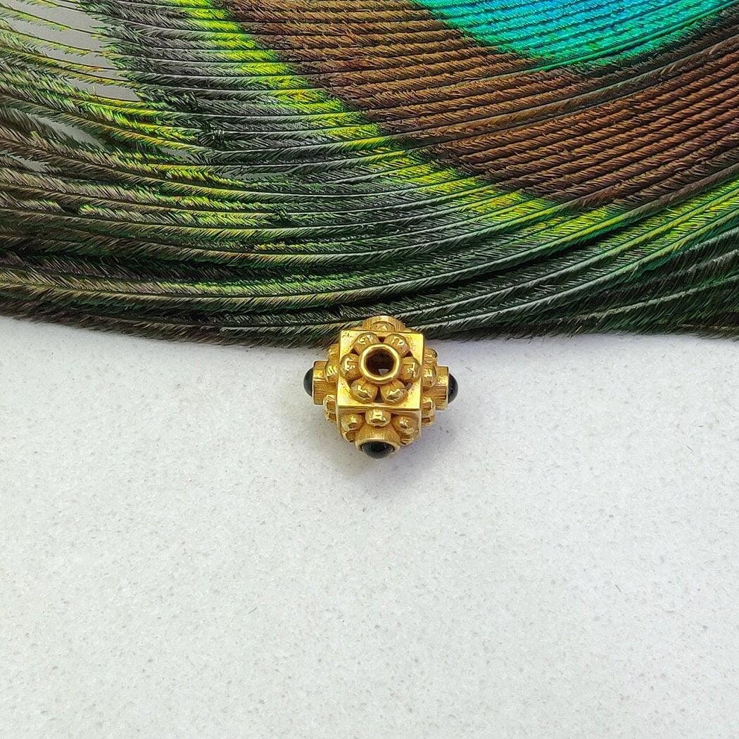 18k Solid Yellow Gold Emerald Cube Spacer Beads-10 MM - Kanika Creations