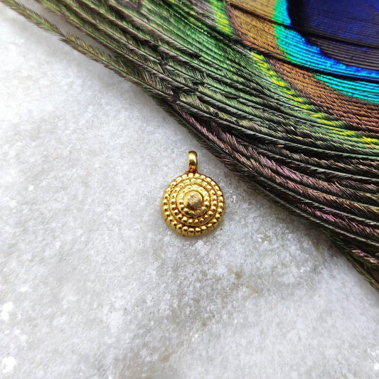 18k Solid Yellow Gold Dainty Charm Pendant 4x8mm - Kanika Creations