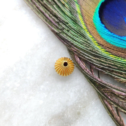 18k Solid Yellow Gold Fluted Ball Spacer Beads 7x9mm - Kanika Creations