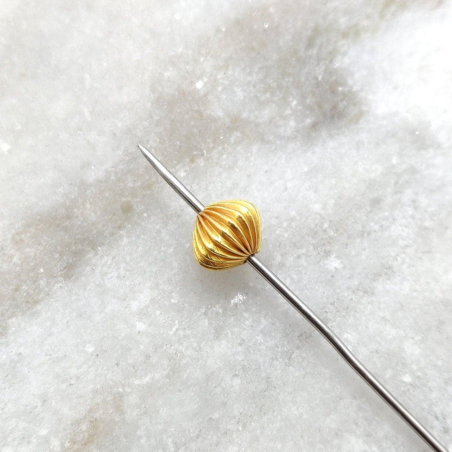 18k Solid Yellow Gold Fluted Ball Spacer Beads 7x9mm - Kanika Creations