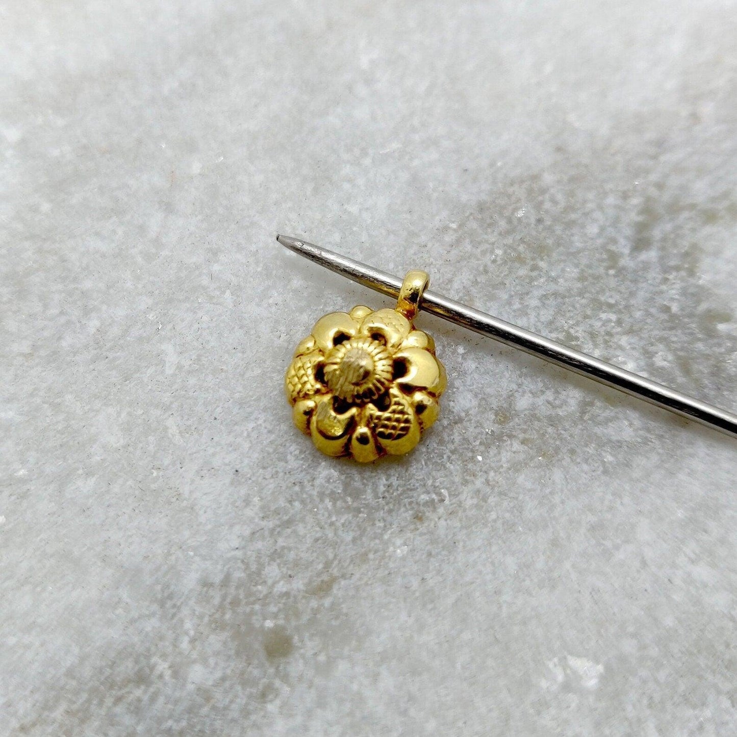 Vintage 18k Solid Gold Charm For Jewelry 10mm - Kanika Creations