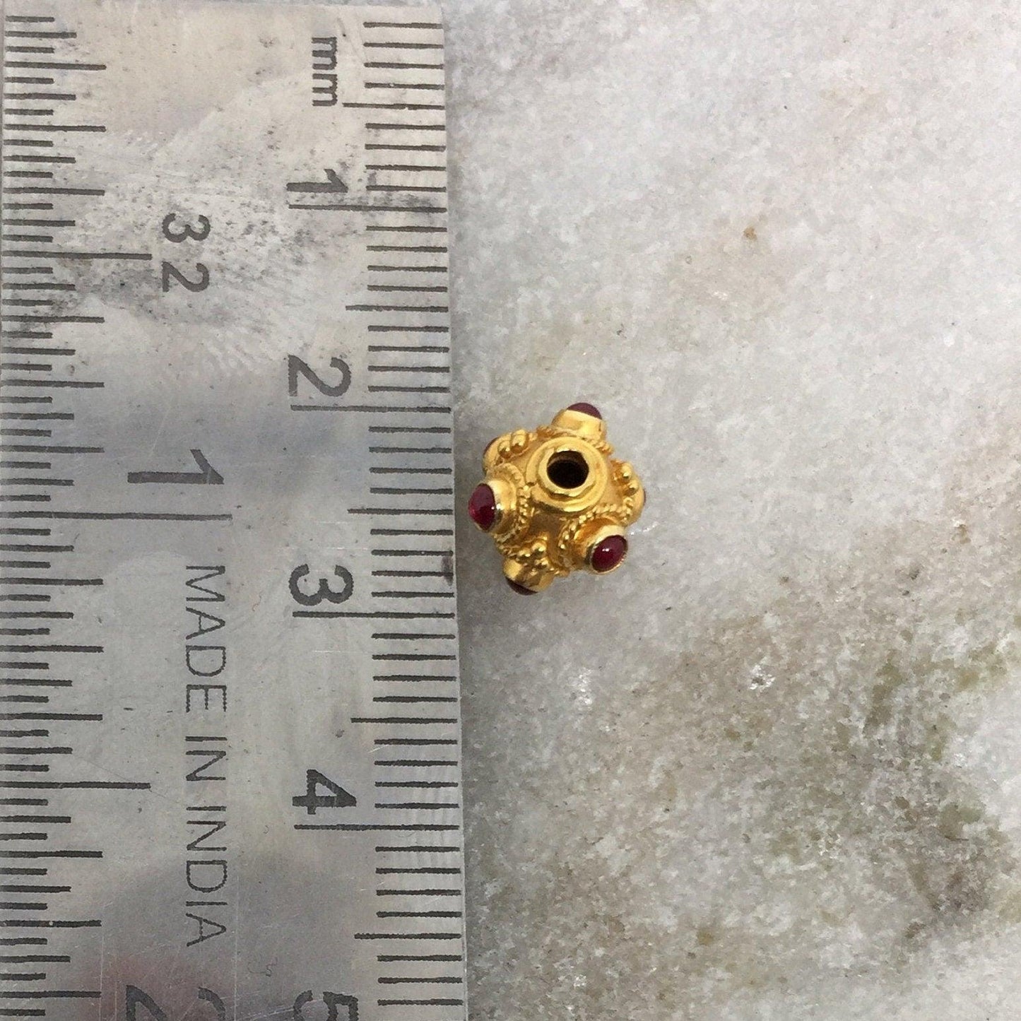18k Solid Gold Rondelle Ball Beads With Ruby Stone 7mm - Kanika Creations