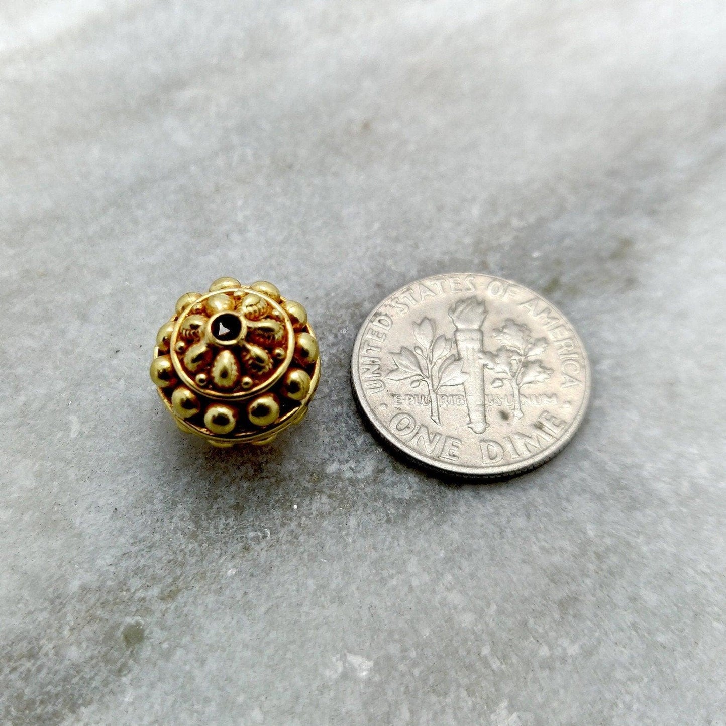 18k Solid Yellow Gold Round Spacer Beads 11mm - Kanika Creations