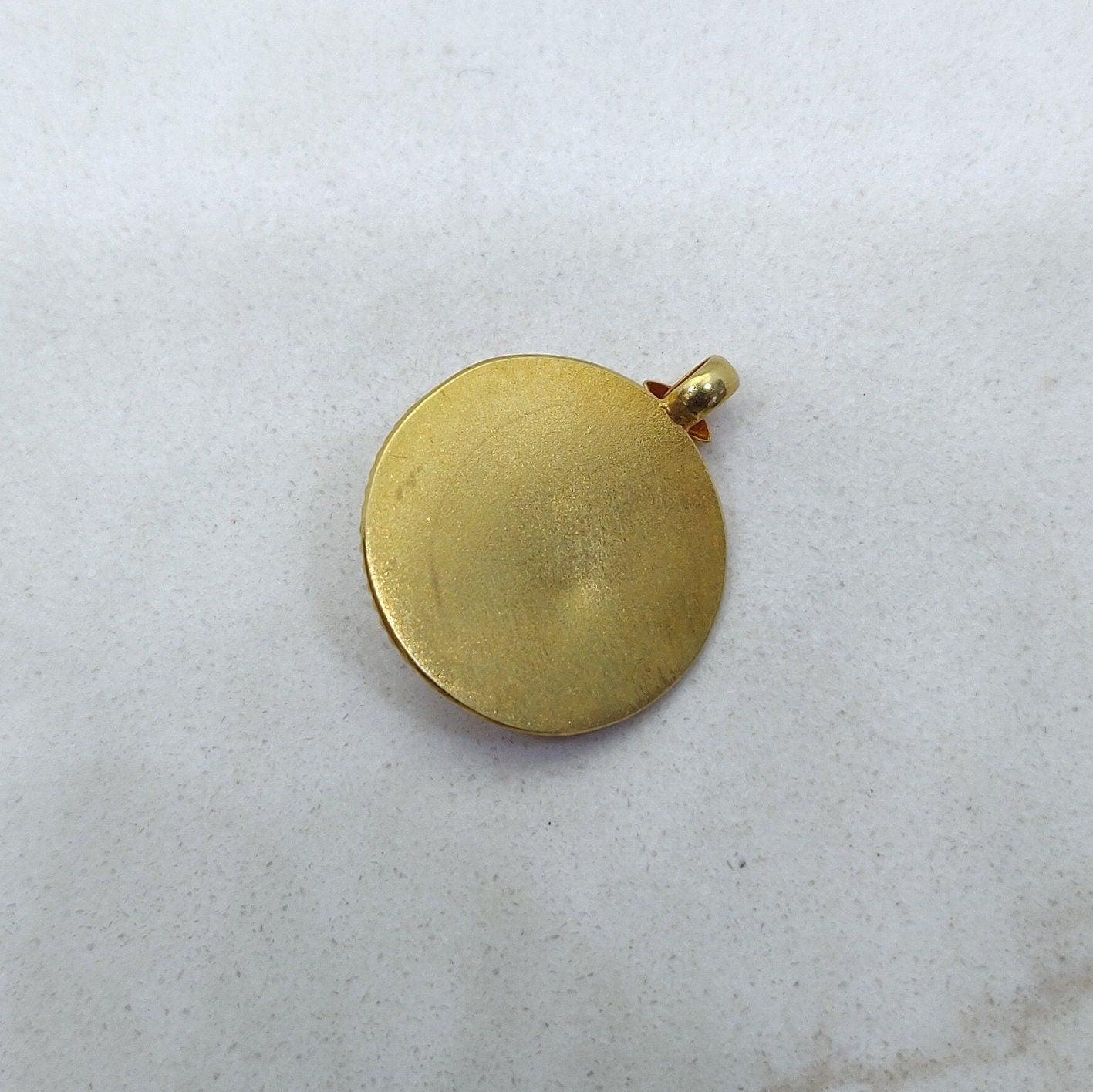 18k Solid Gold Ruby Antique 19mm Pendant - Kanika Creations