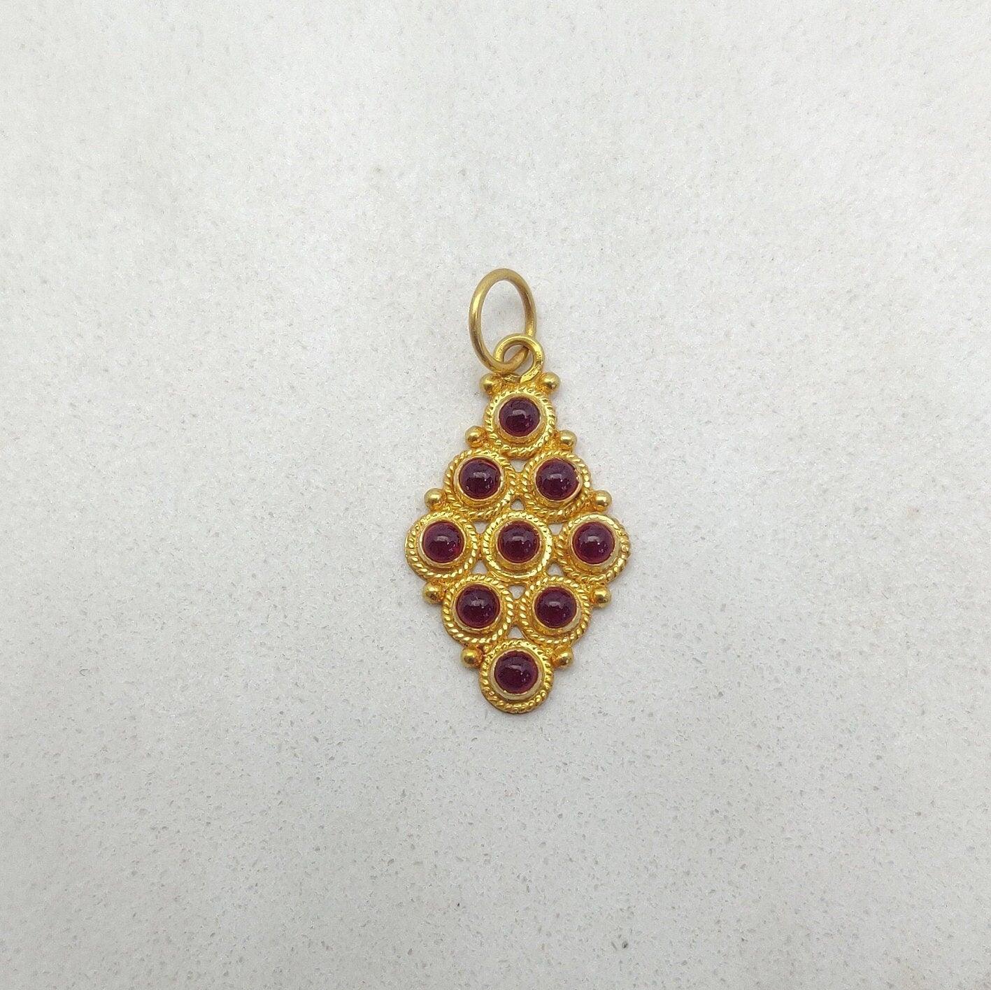 18k Yellow Gold Marquise Style Pendant With Stone Jewelry - Kanika Creations