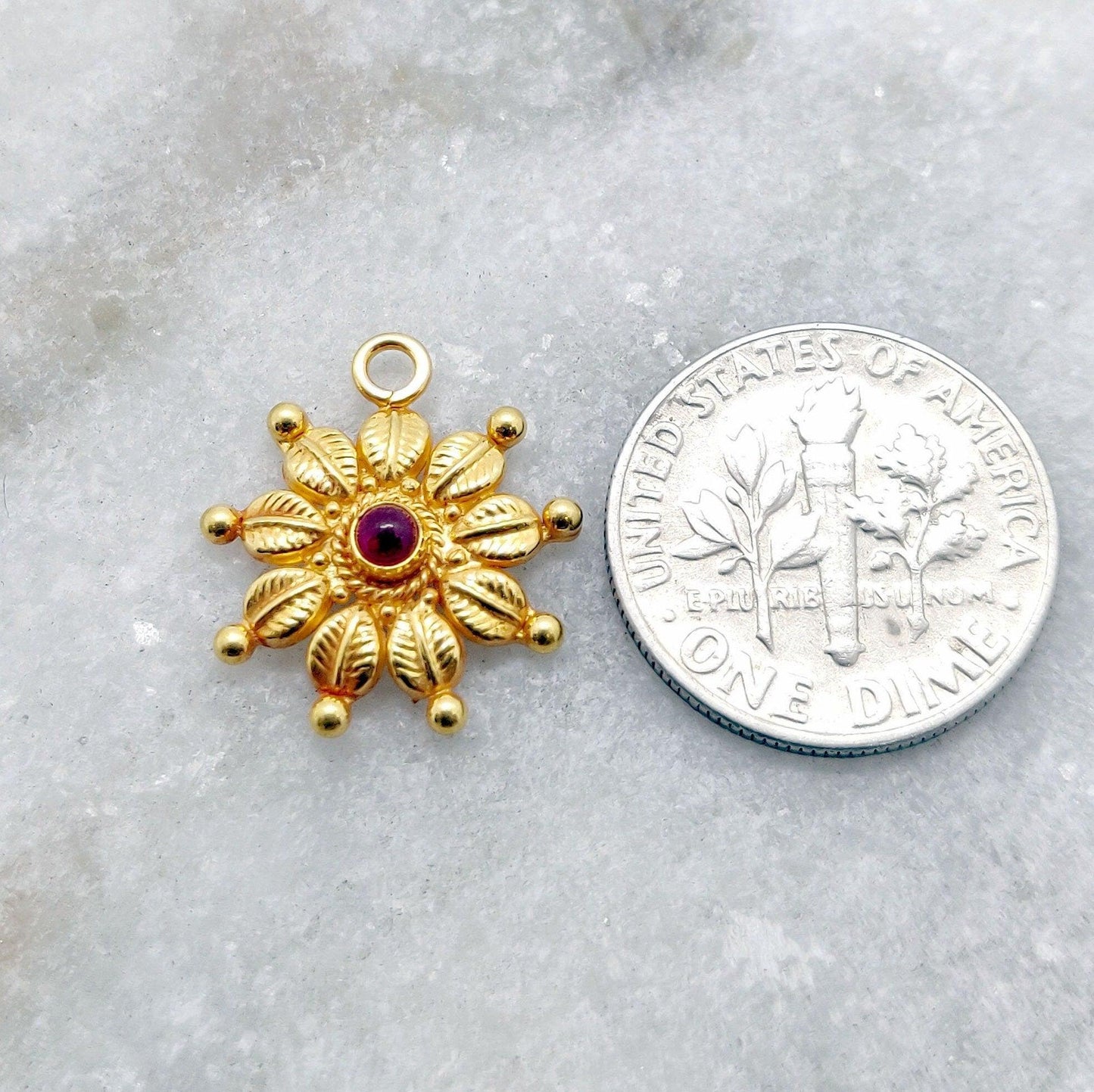 18K Solid Gold Floral charm Pendant For Her - Kanika Creations