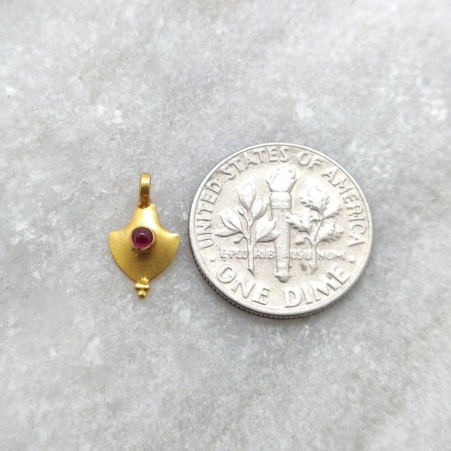 18k Solid Yellow Gold Fancy Stone Studded Charm 7x12mm - Kanika Creations