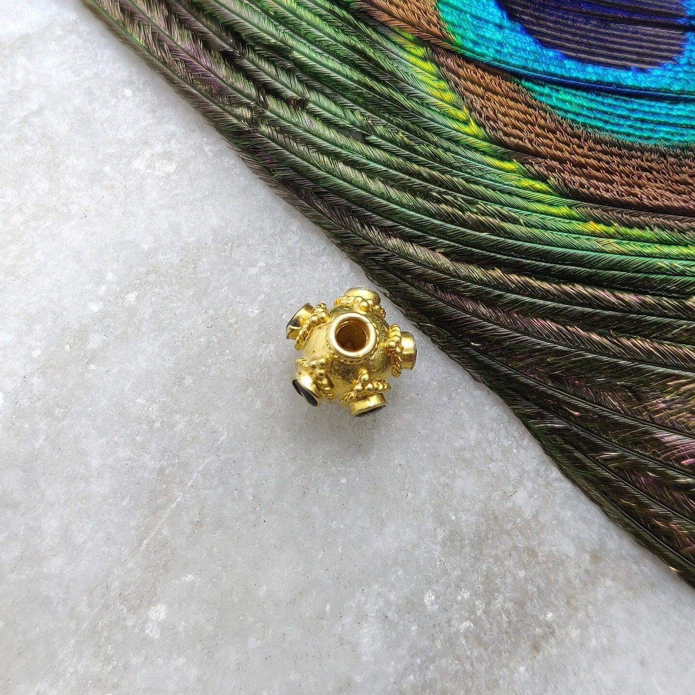 18K Solid Yellow Gold Emerald Round Spacer Beads 8mm - Kanika Creations