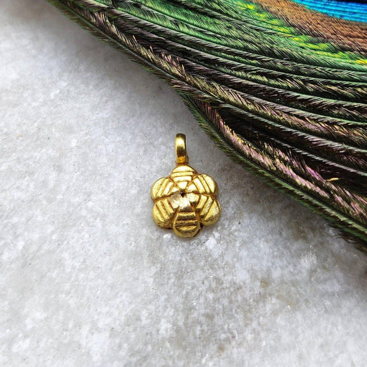 18k Solid Yellow Gold Minimalist Charm 3x7mm - Kanika Creations