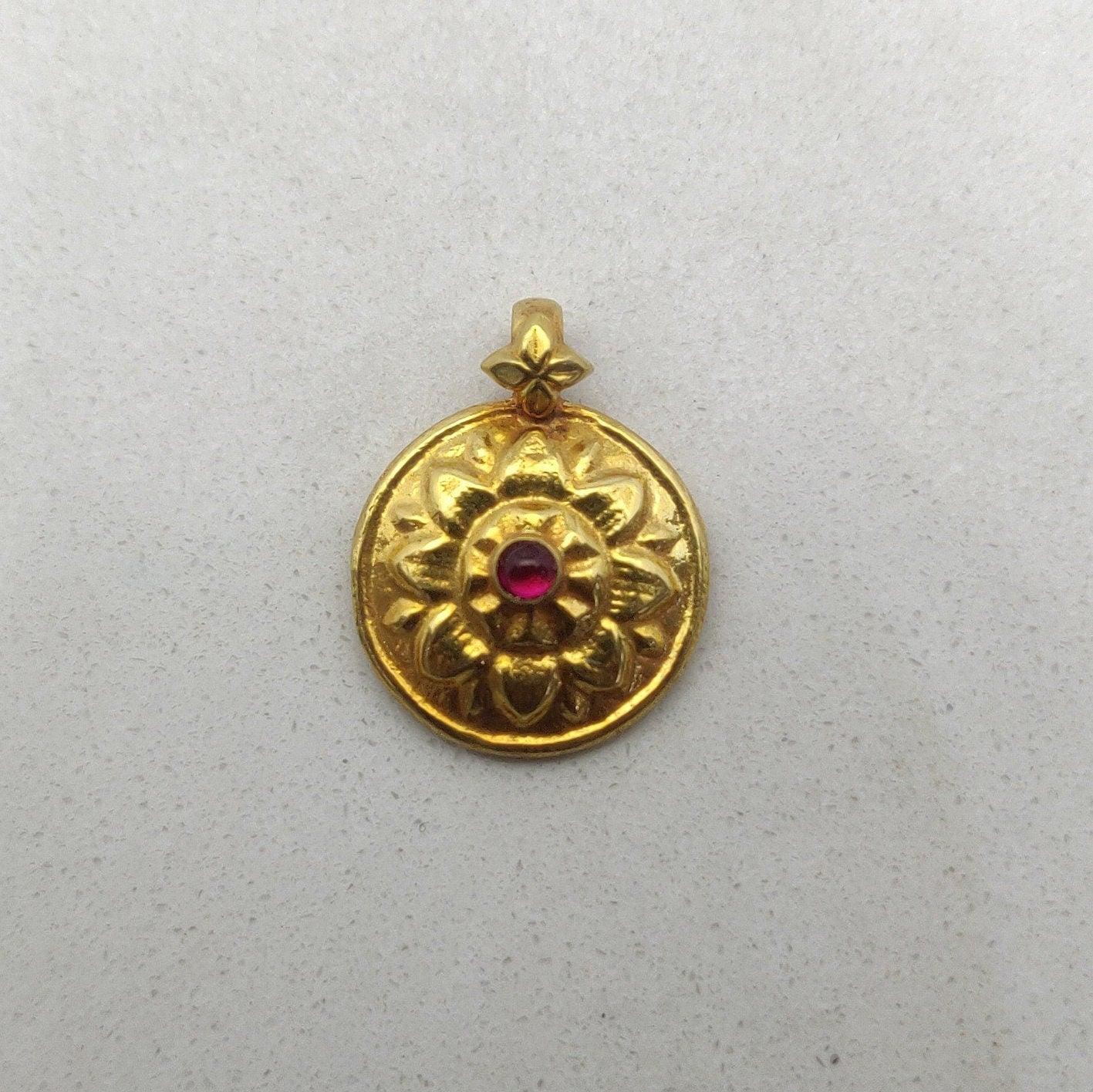 Ruby 18k Yellow Gold Charm Pendant With Jewelry - Kanika Creations