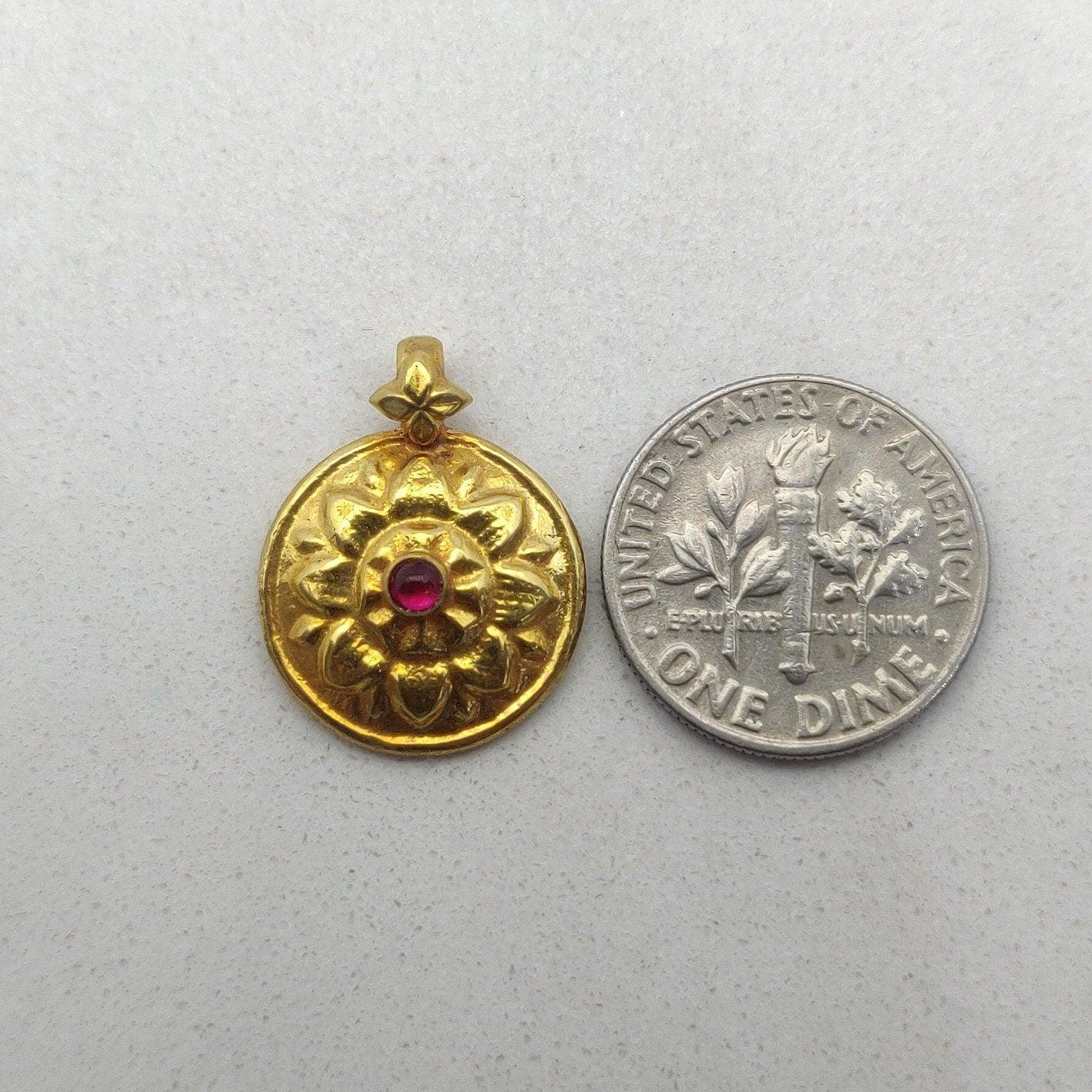 Ruby 18k Yellow Gold Charm Pendant With Jewelry - Kanika Creations