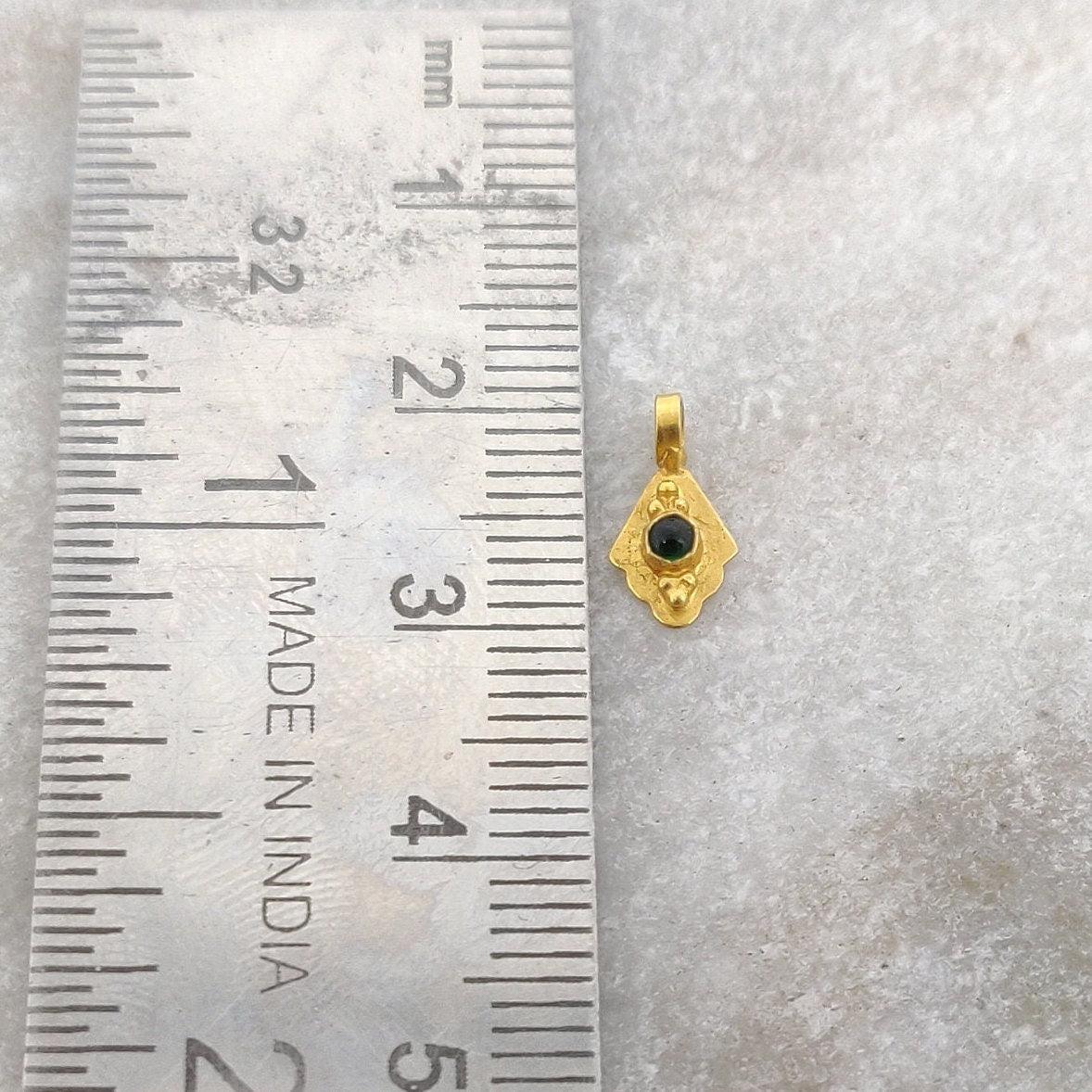 18k Solid Yellow Gold Fancy Charm Pendant 5x10mm - Kanika Creations