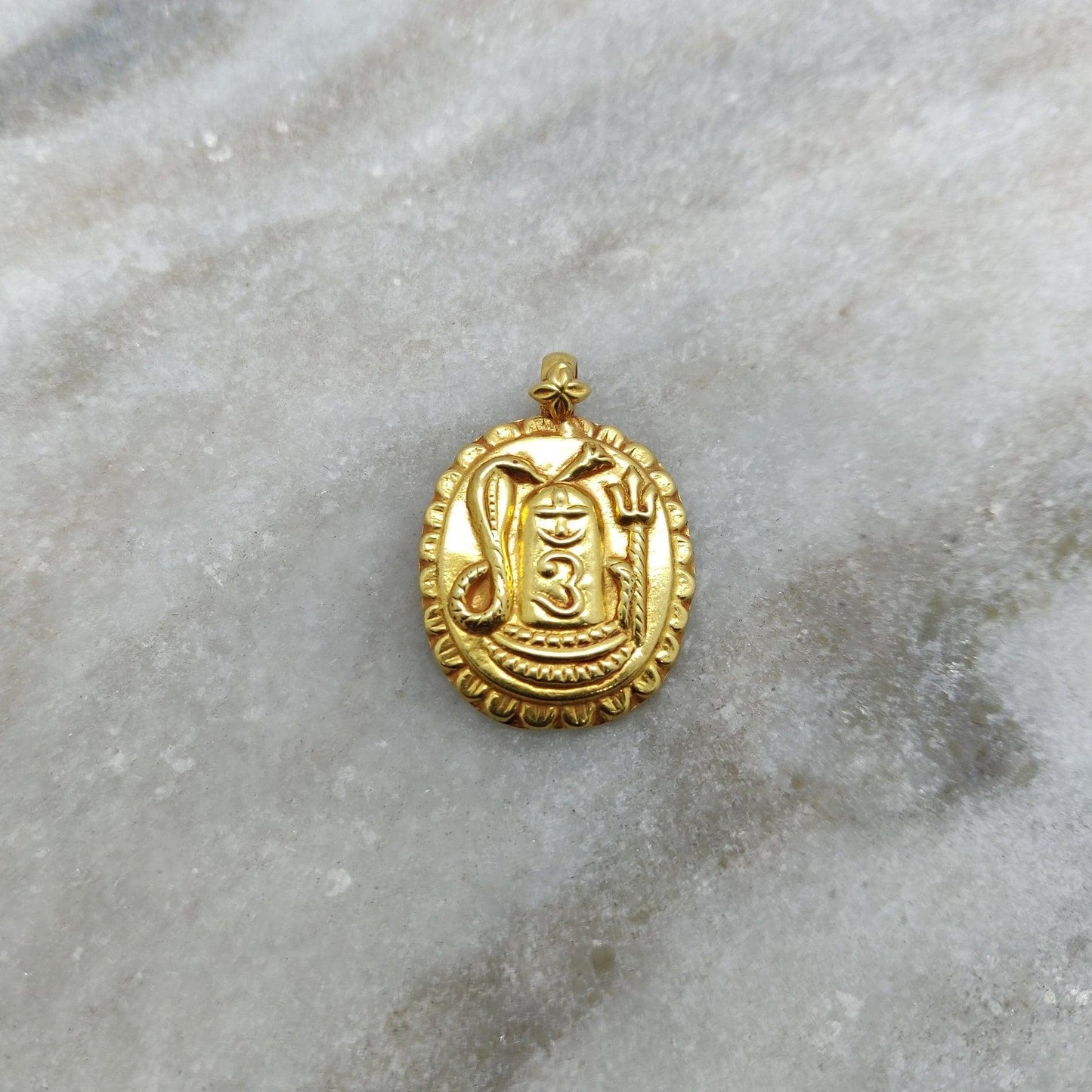 18K Gold Pendant of Indian God Shiva Jewelry - Kanika Creations