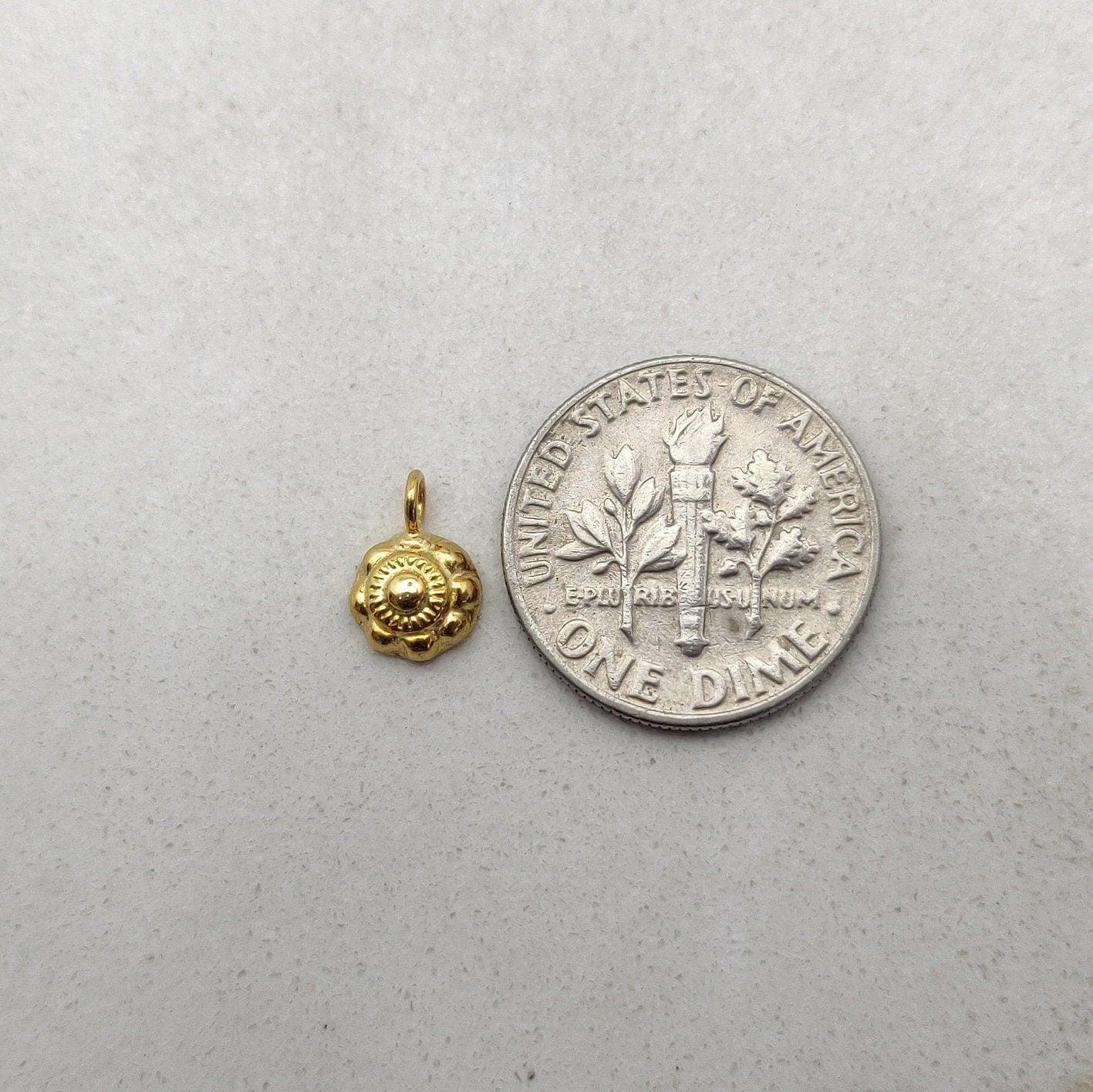 18k Solid Yellow Gold Fancy Carved Charm Pendant 9mm - Kanika Creations