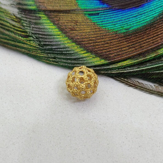 18k Gold Antique Sphere Filigree Ball Spacer Bead Finding - Kanika Creations