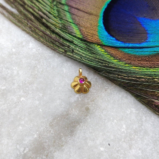 18k Solid Yellow Gold Floral Charm Pendant 9mm - Kanika Creations