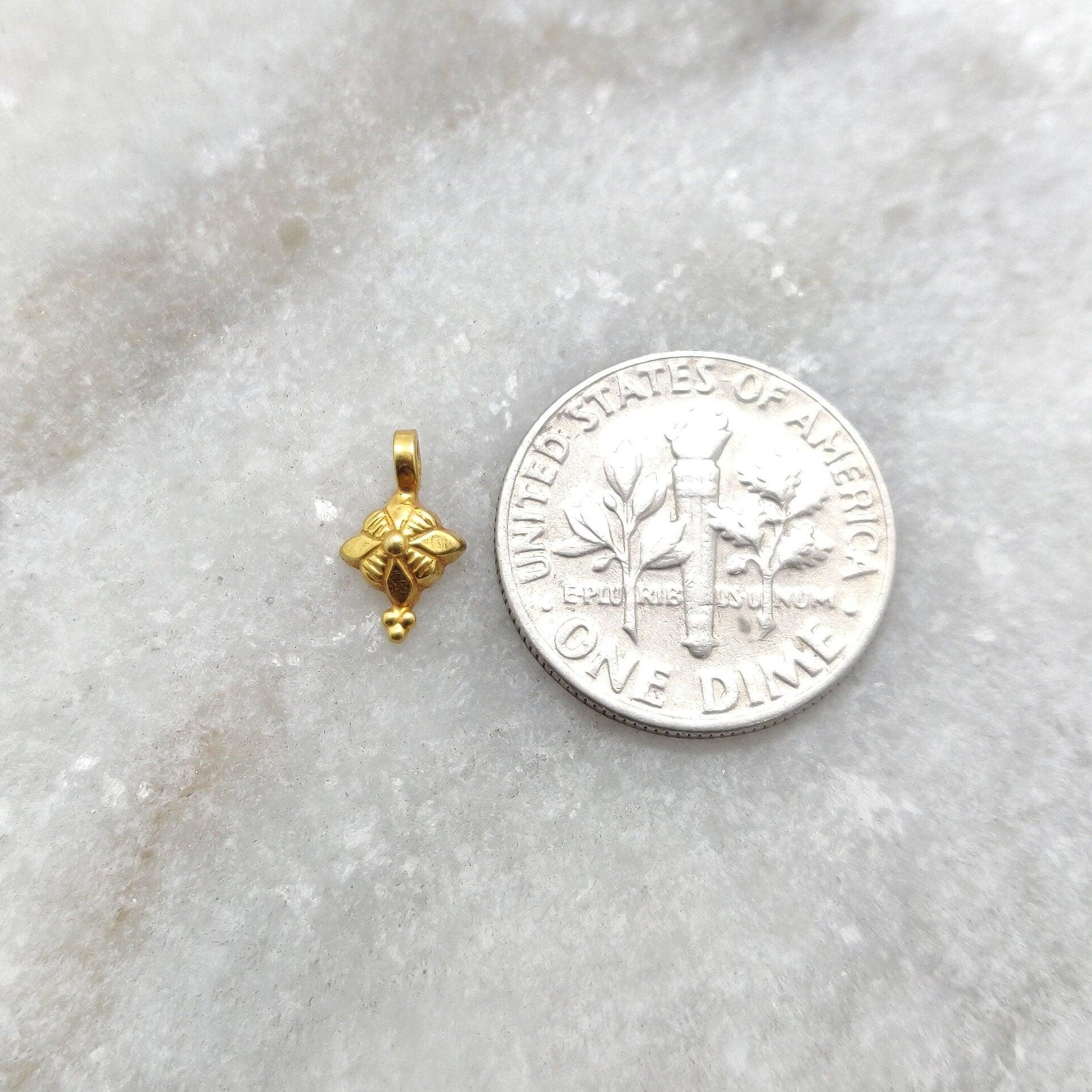 18K Solid Yellow Gold Floral Charm Pendant 9x6mm - Kanika Creations