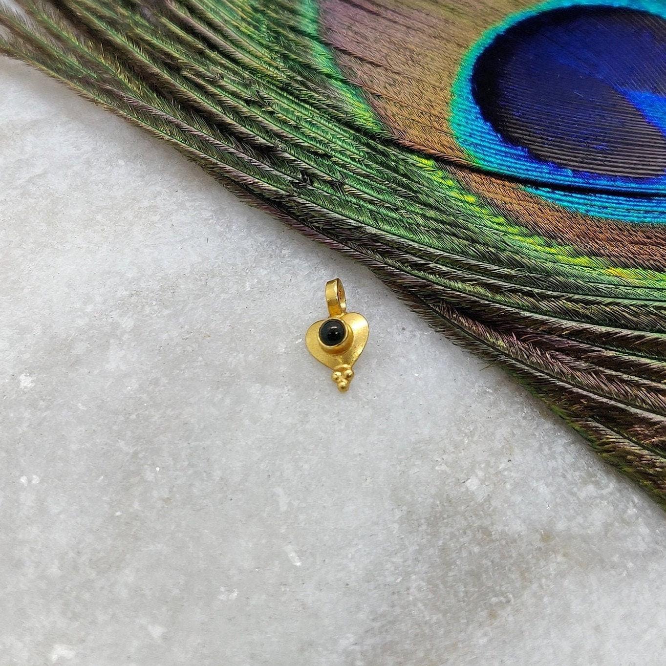 18K Yellow Gold Heart Charm Pendant With Stone 9mm - Kanika Creations