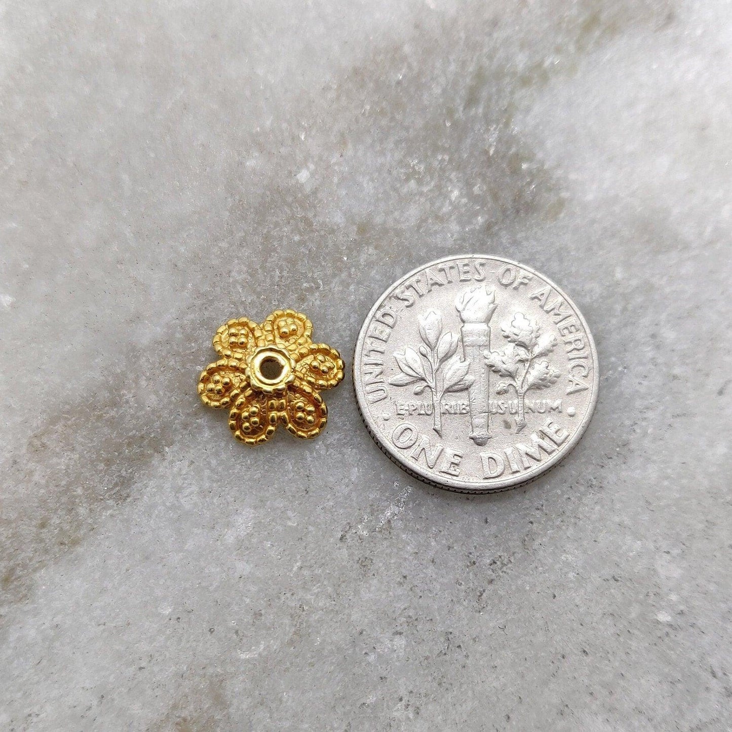 18k Gold Fancy Floral Bead Cap Spacer Finding - Kanika Creations
