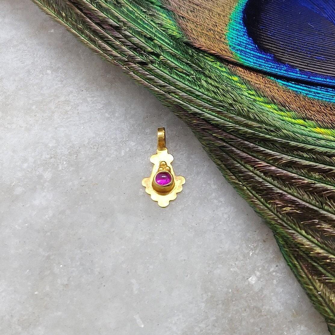 Dainty 18k Gold Stone Charm Pendant For Necklace Bracelet - Kanika Creations