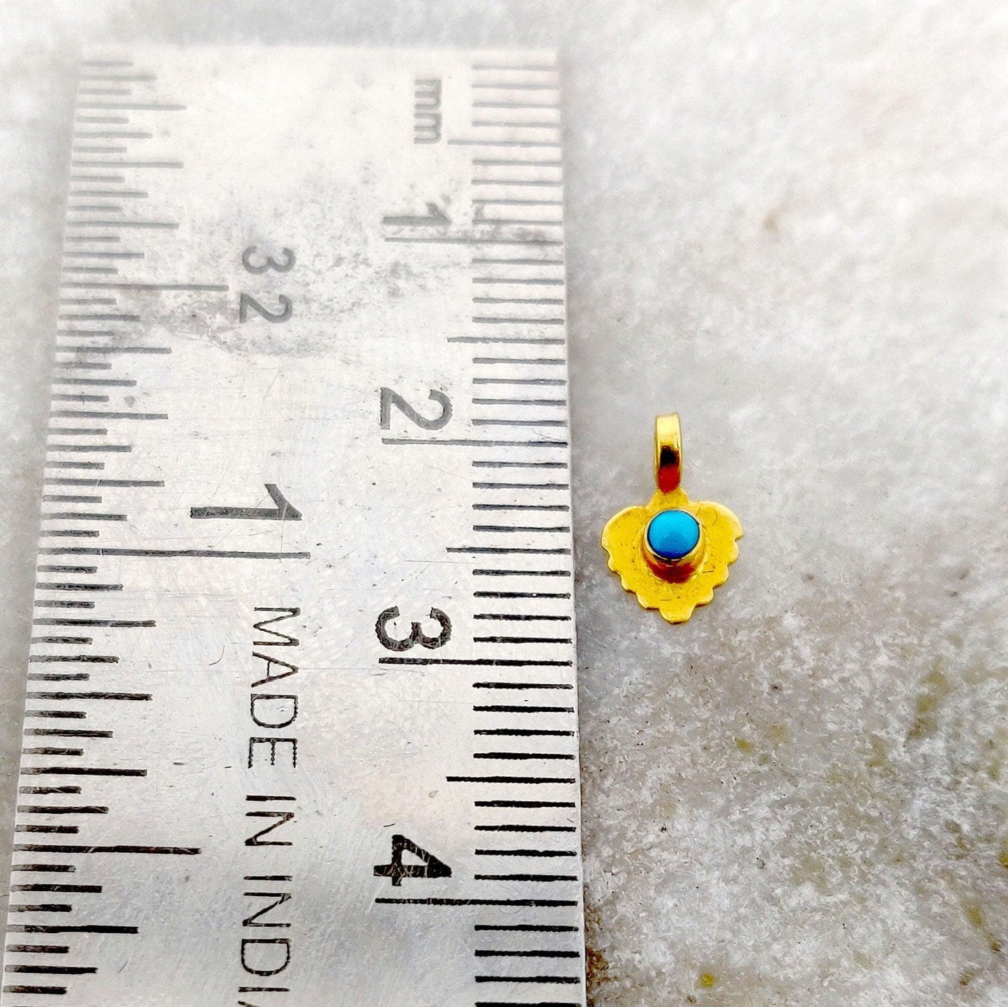 Vintage 18k Solid Gold Charm Stone Jewelry Wholesale Supplier - Kanika Creations