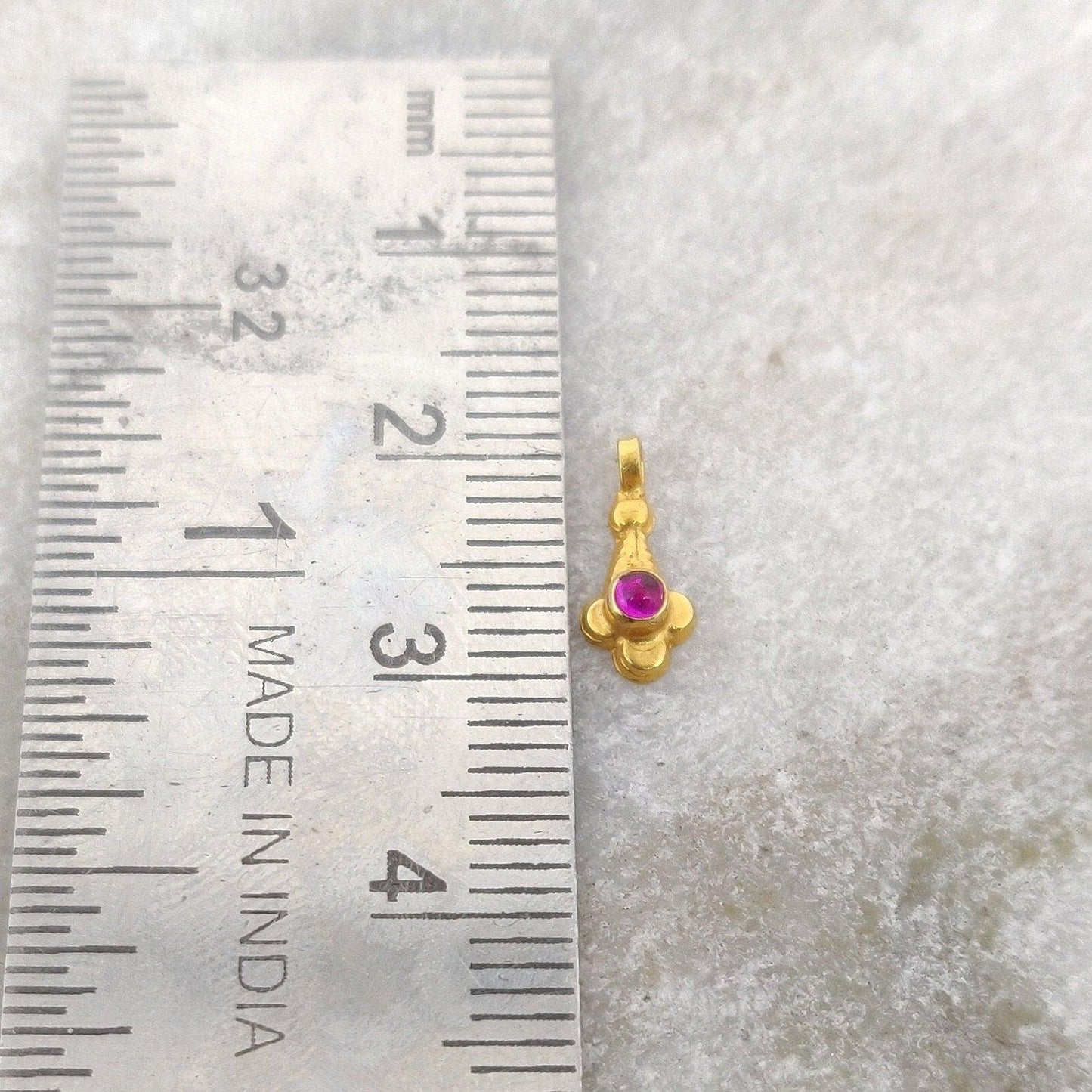 18k Solid Yellow Gold Fancy Dainty Charm Jewelry 10mm - Kanika Creations
