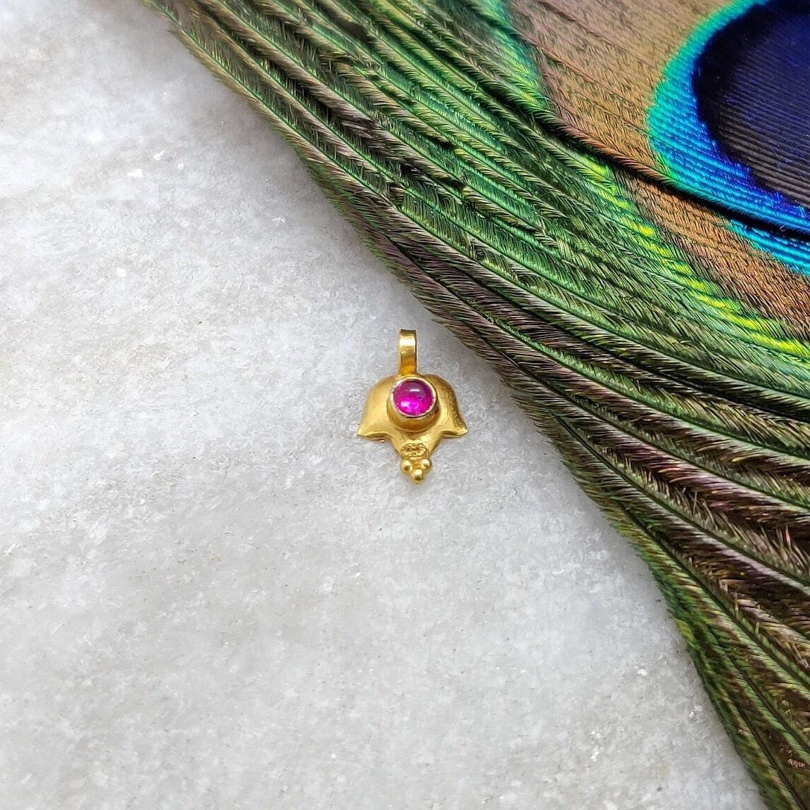18k Gold Minimalist Charm Pendant with Stone 9mm - Kanika Creations