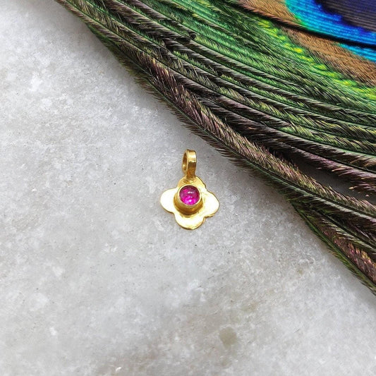 18k Solid Yellow Gold Stone Studded Floral Pendant Charm 8mm - Kanika Creations