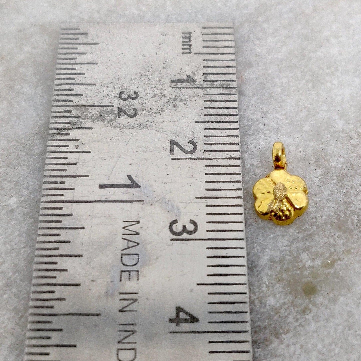 18k Yellow Gold Dainty Flower Charms Pendent 6mm - Kanika Creations