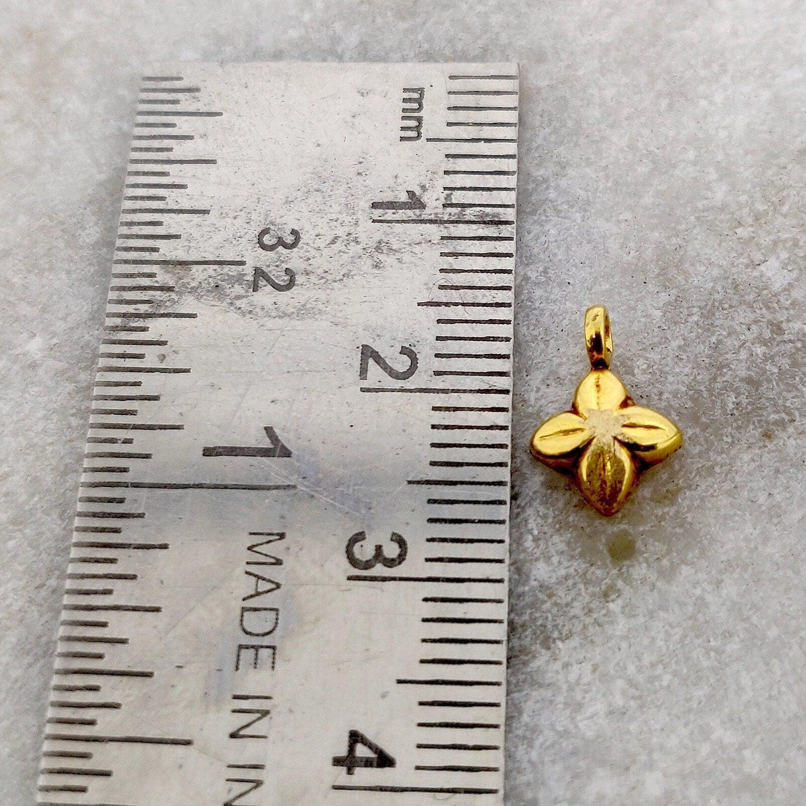 18k Solid Yellow Gold Star Charm Pendant Finding 11mm - Kanika Creations